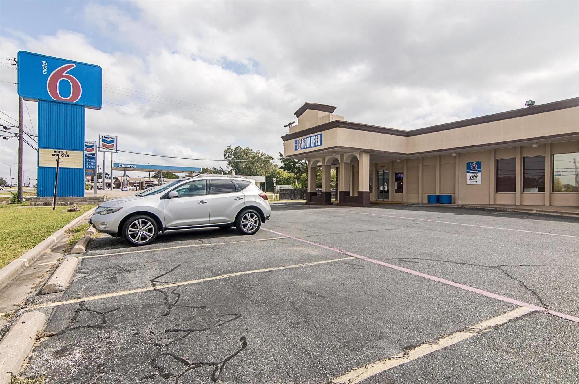 Motel 6 Sherman, Tx المظهر الخارجي الصورة